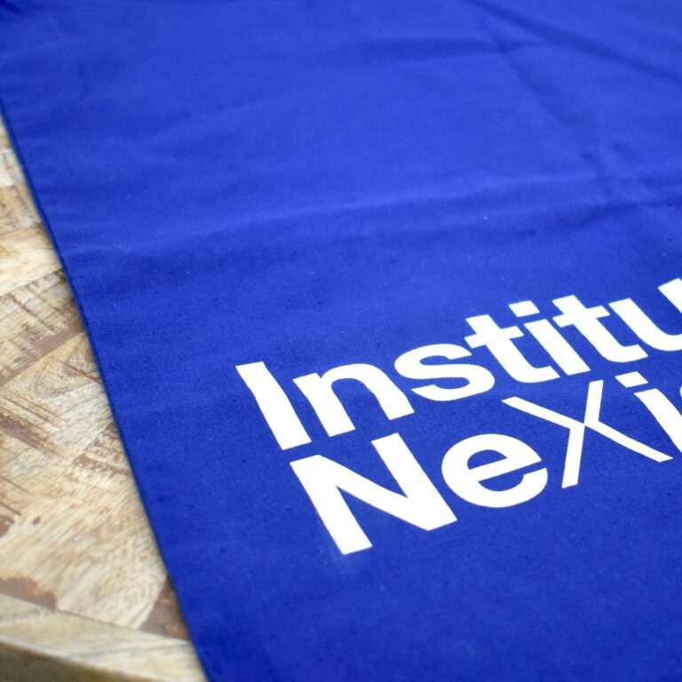 barcinogifts-photo-DHdd43mIsWR-20250321_125336_485944220