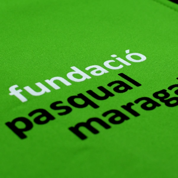 Chaleco personalizado con logotipo para Fundació Pasqual Maragall (1)
